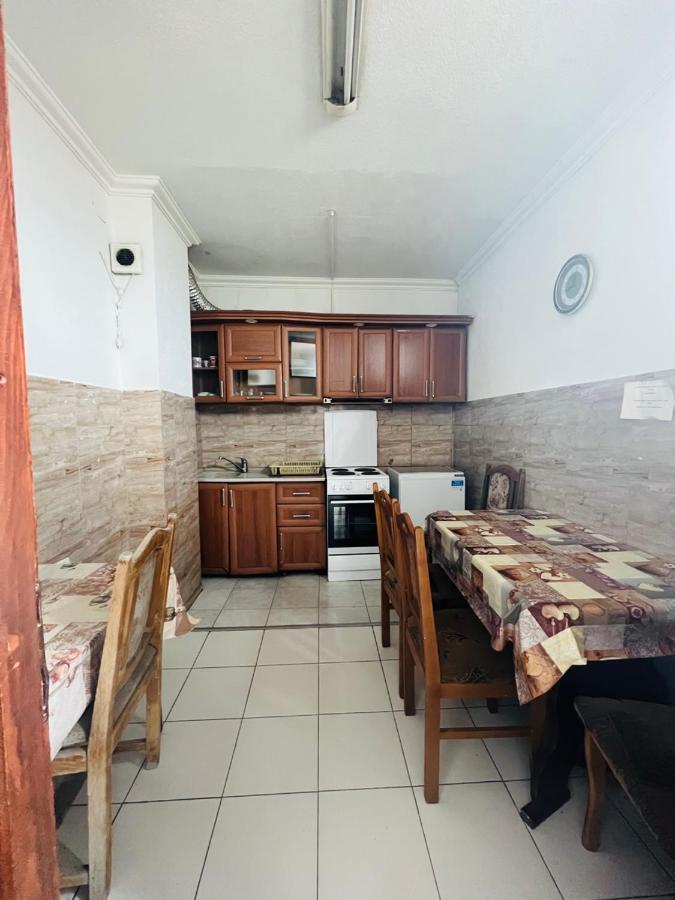 Guest House Velania Pristina Exterior foto
